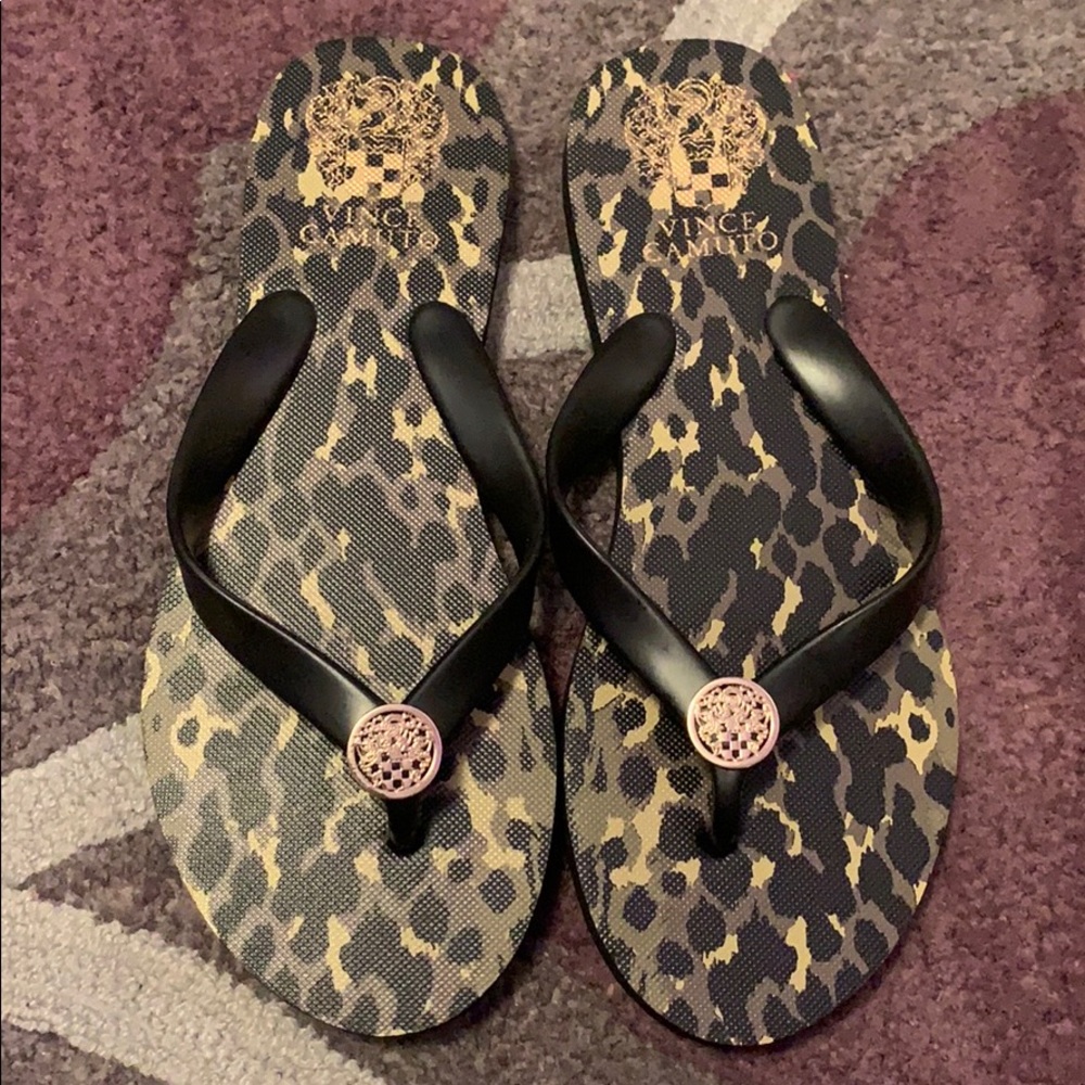 Cute Vince Camuto